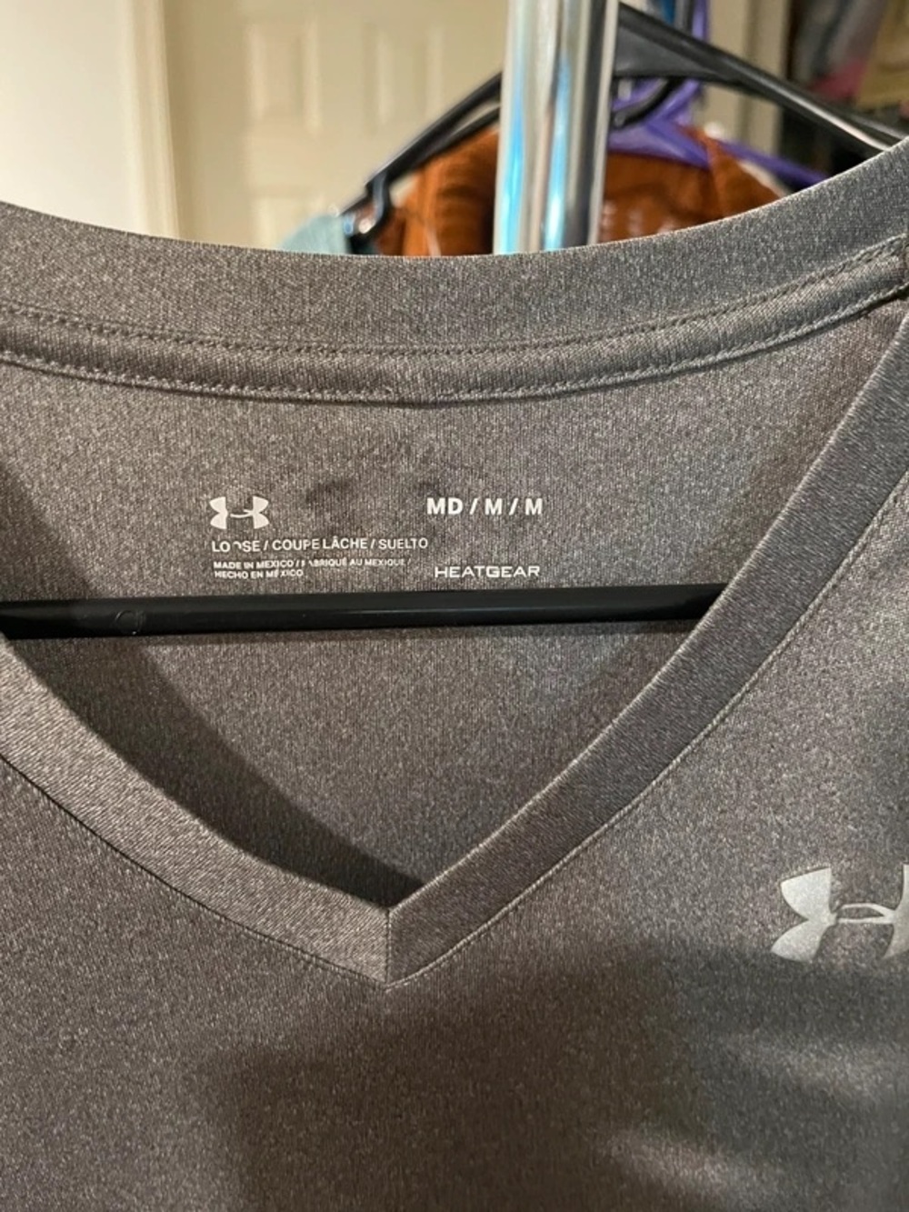 Under Armour Women’s HeatGear V-Neck Tee - Charcoal